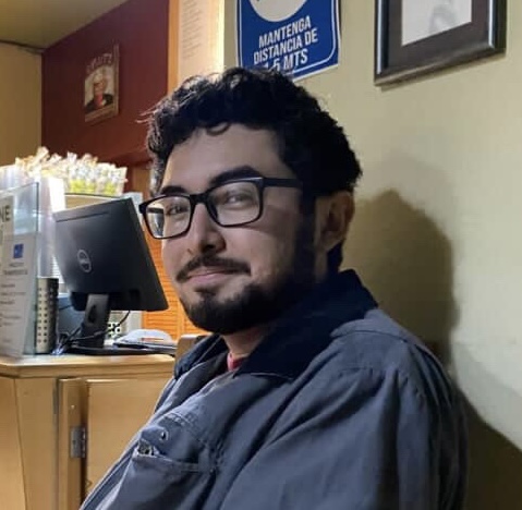  Oscar Leija